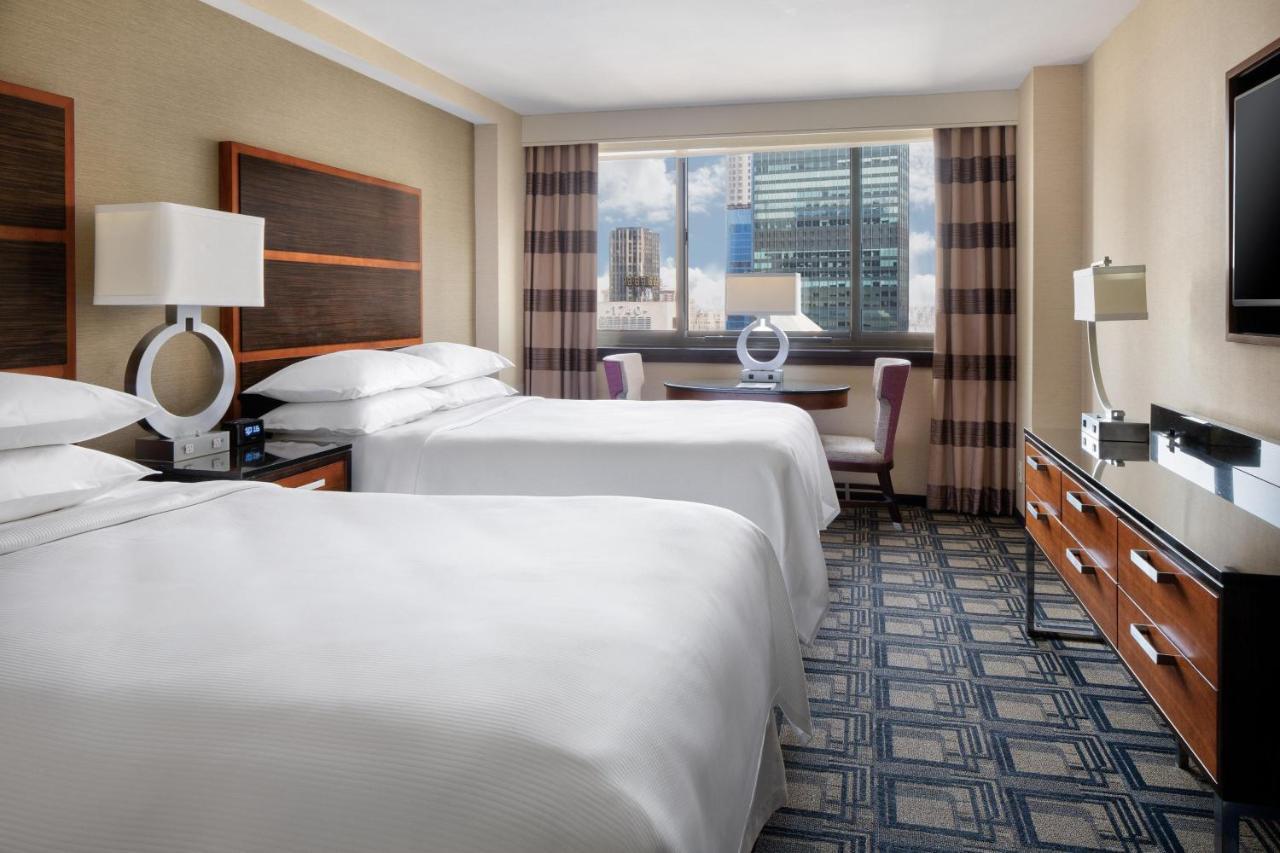 Sheraton New York Times Square Hotel Esterno foto