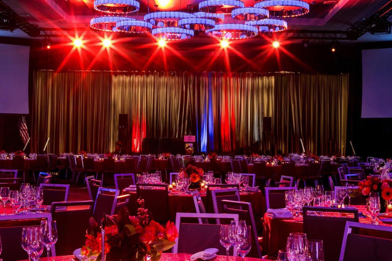 Sheraton New York Times Square Hotel Esterno foto