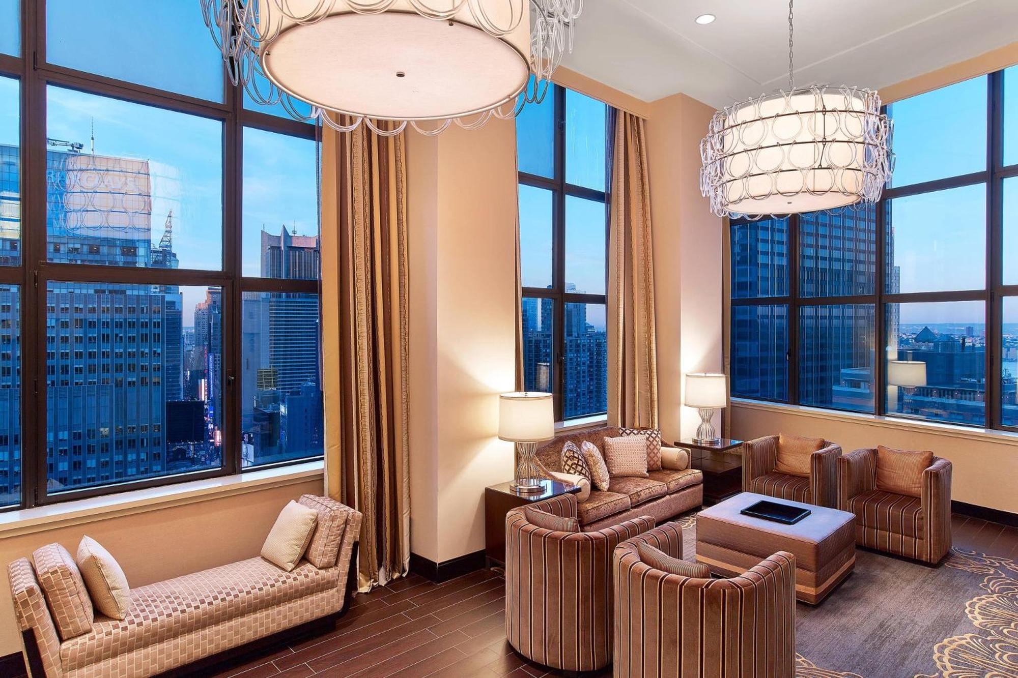 Sheraton New York Times Square Hotel Esterno foto