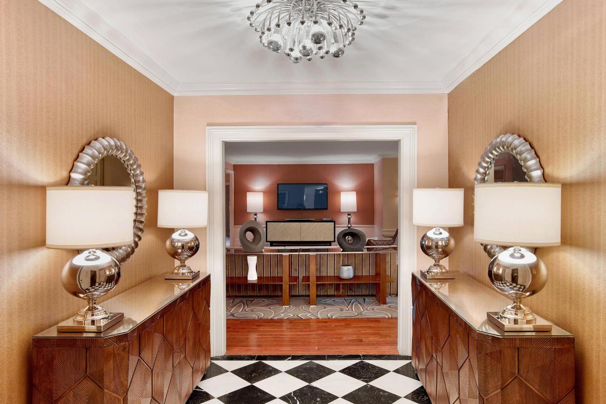 Sheraton New York Times Square Hotel Esterno foto