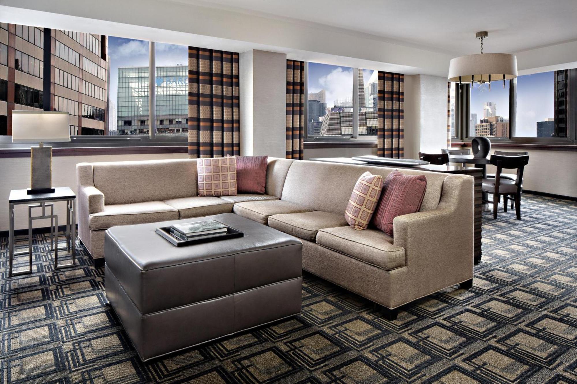 Sheraton New York Times Square Hotel Esterno foto