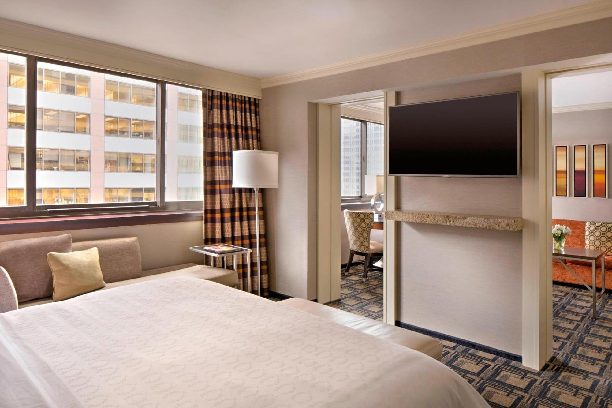 Sheraton New York Times Square Hotel Esterno foto